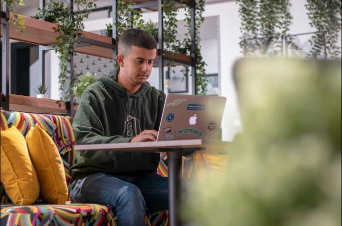 How to Start a Micro-SaaS Business by Solving One Small Problem